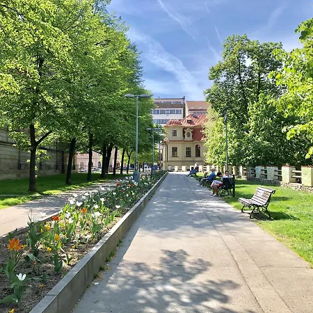 Ce Castle Lägenhet *